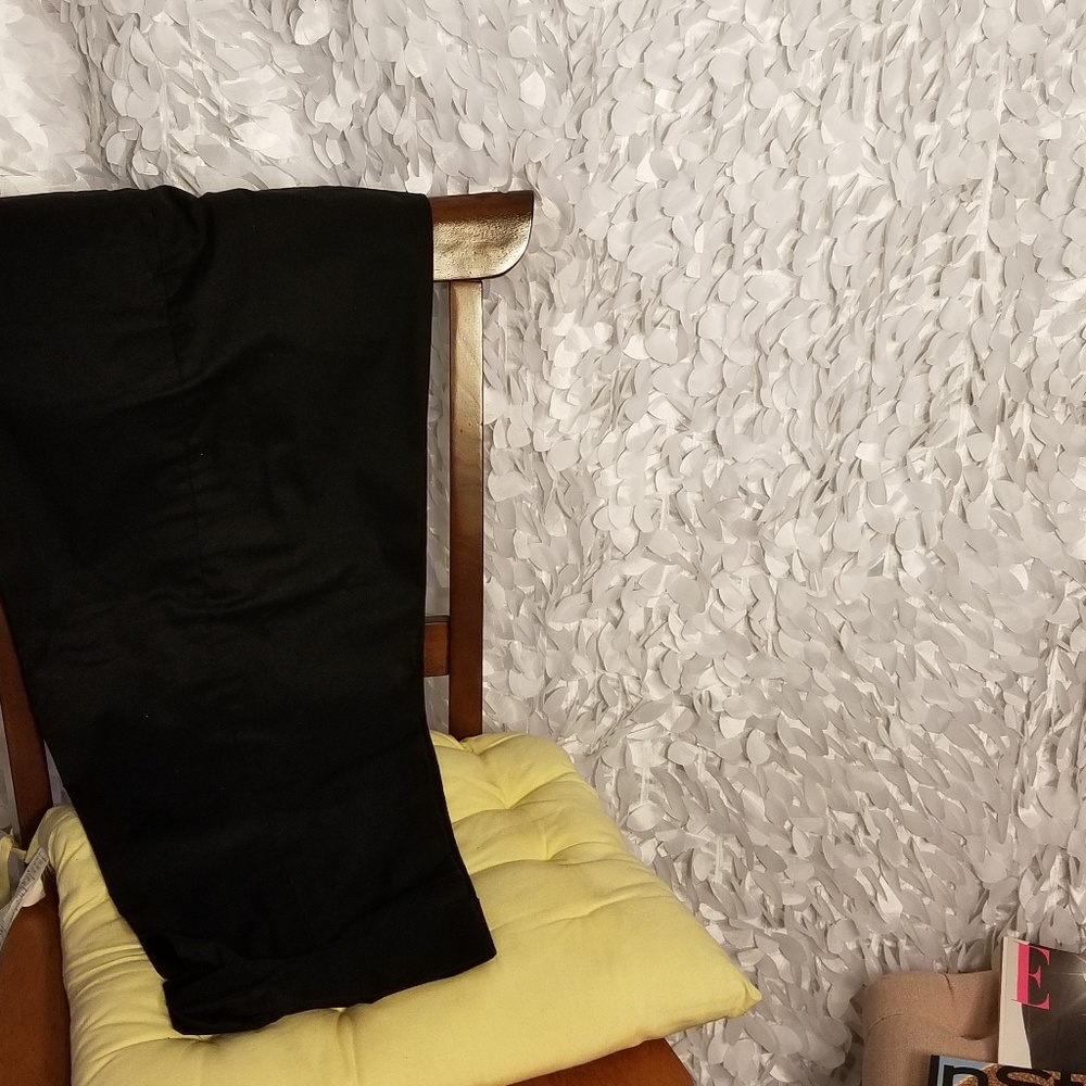 Apostrophe Stretch Black Capri Pants